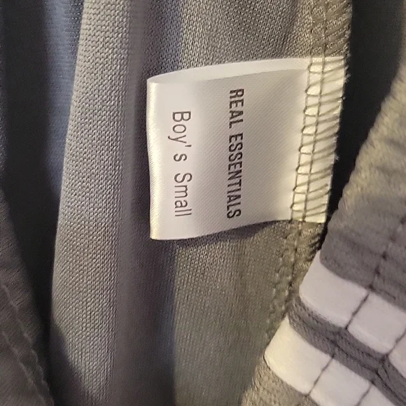 Real Essentials boys joggers - Picture 3 of 3